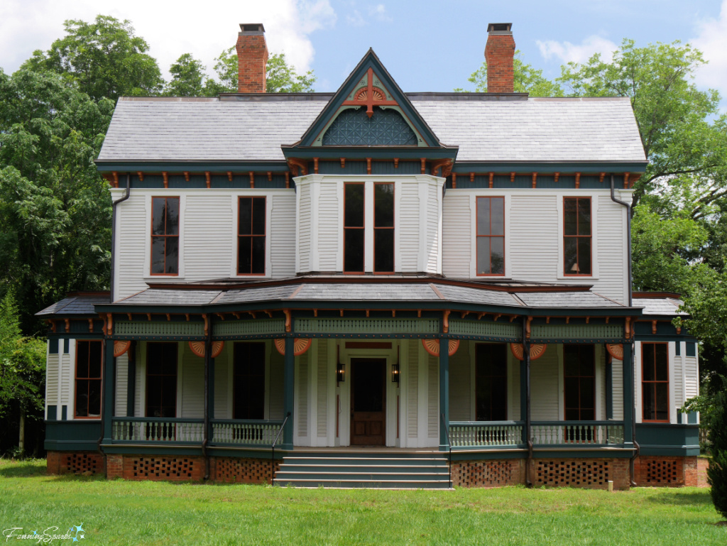 Foster-Thomason Minnix House at 498 S Main Street in Madison Georgia   @FanningSparks