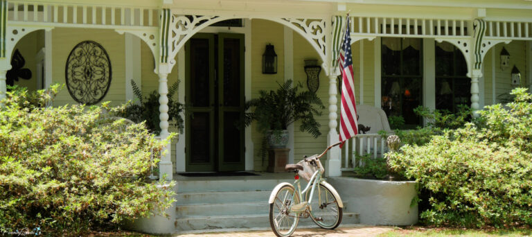Front Porch in Madison Georgia @FanningSparks