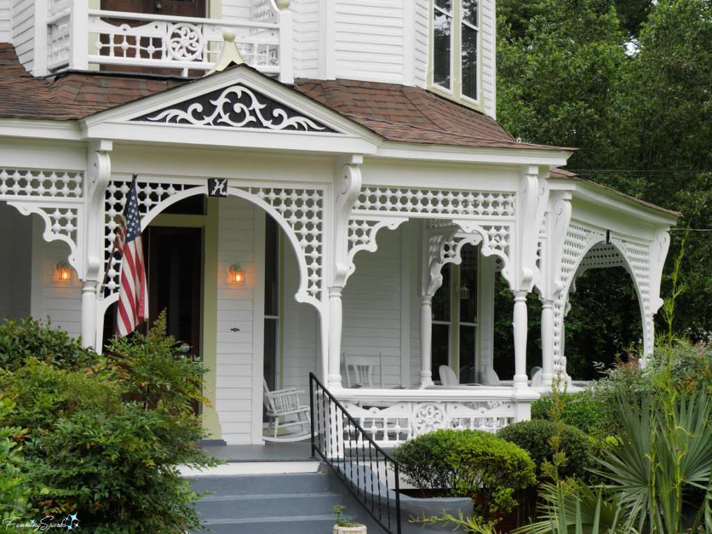Hunter House Main Entrance in Madison Georgia   @FanningSparks