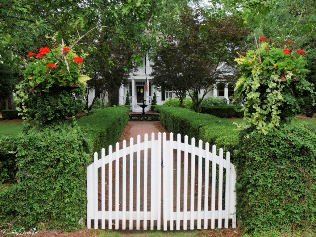 Jessup-Atkinson Lindsey House at 433 South Main St in Madison Georgia   @FanningSparks