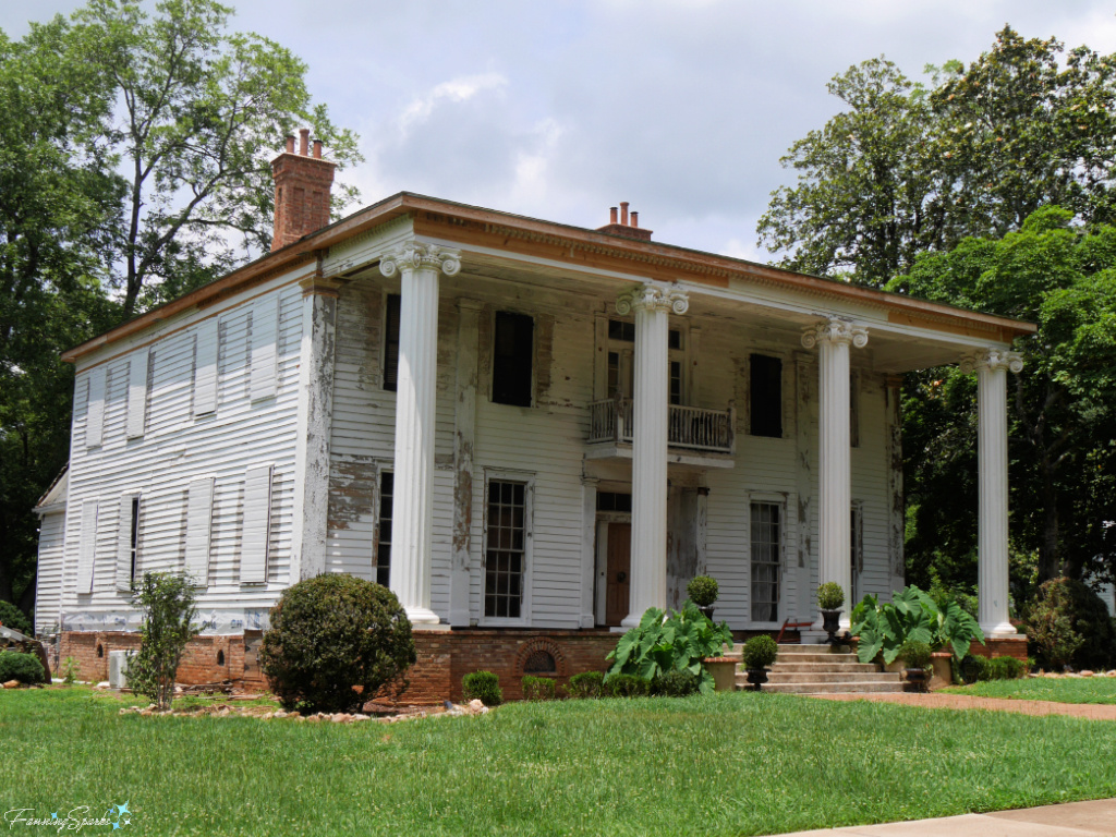 Shepherd-Carter-Newton-Glover House at 530 Academy Street in Madison Georgia   @FanningSparks