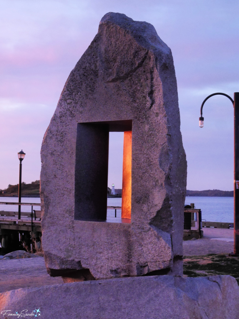 Passage by Vasilis Vasili in Early Morning   @FanningSparks