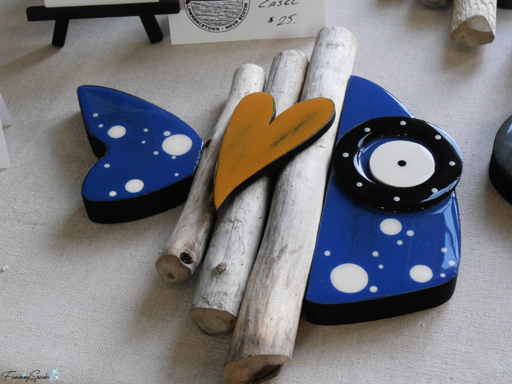 Wood and Resin Art by Mary Jefferson    @FanningSparks