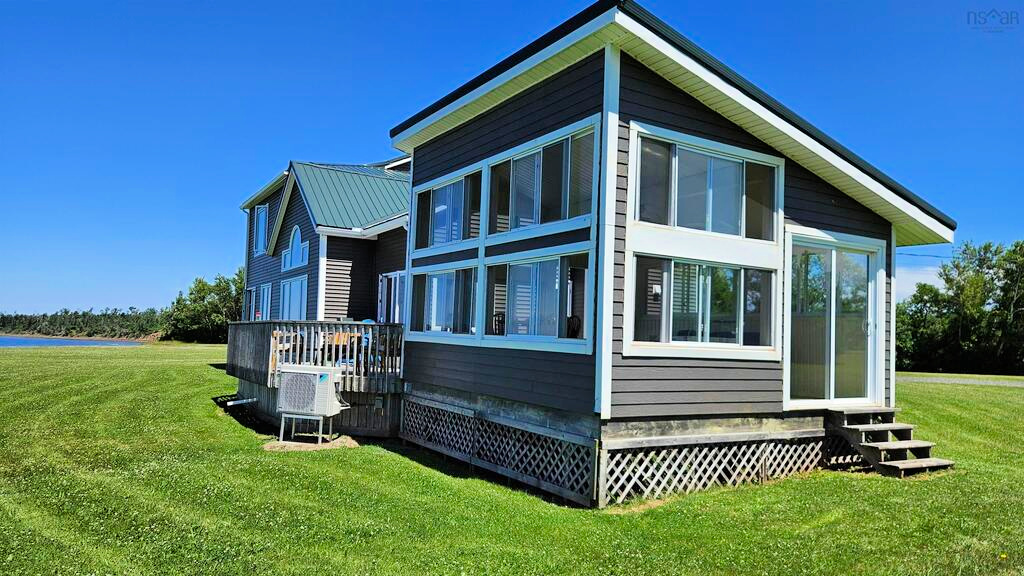 Detached Sunroom at Sunrise Trail House 37