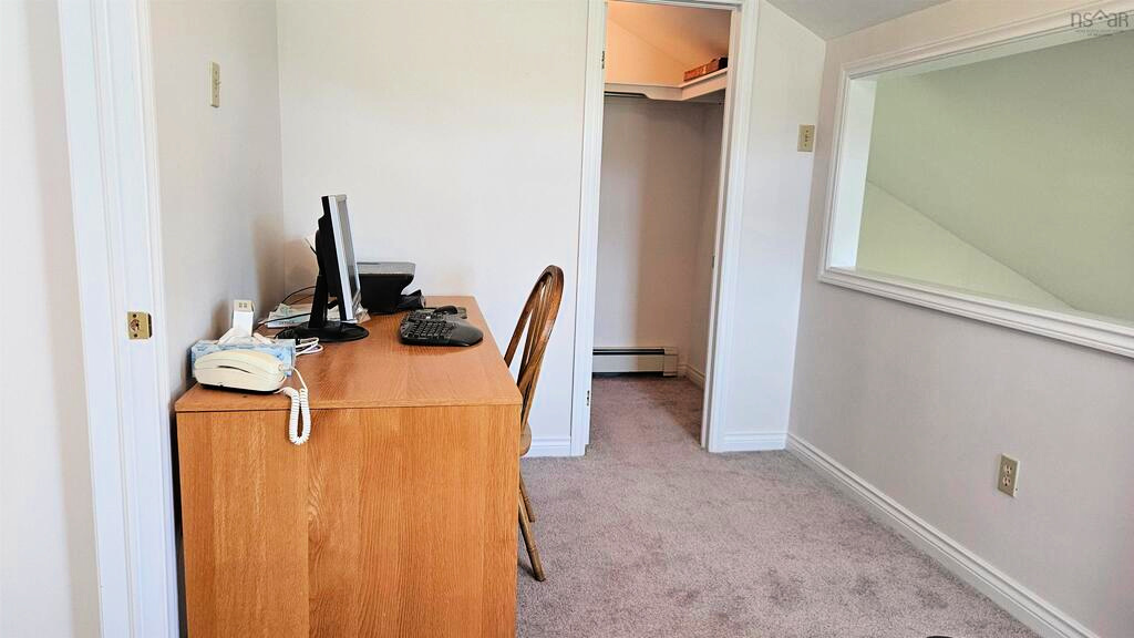 Home Office in Sunrise Trail House 32