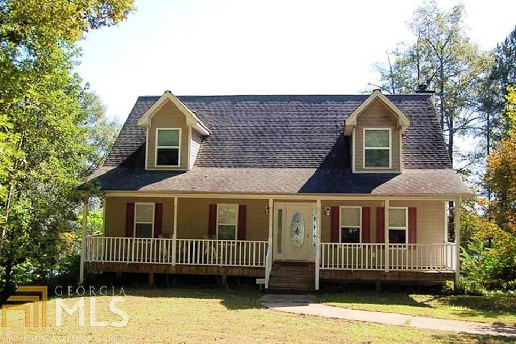 Lake Oconee House from Lawn - Before