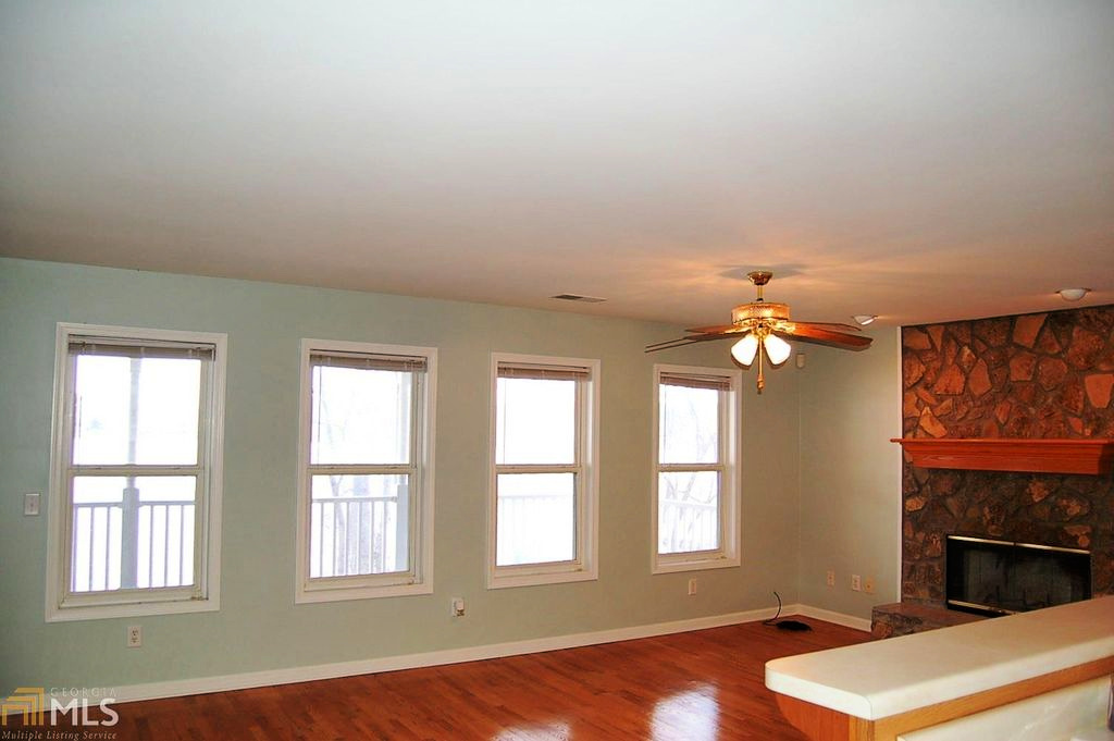 Lake Oconee House – Living Room Showing Window Wall - Before