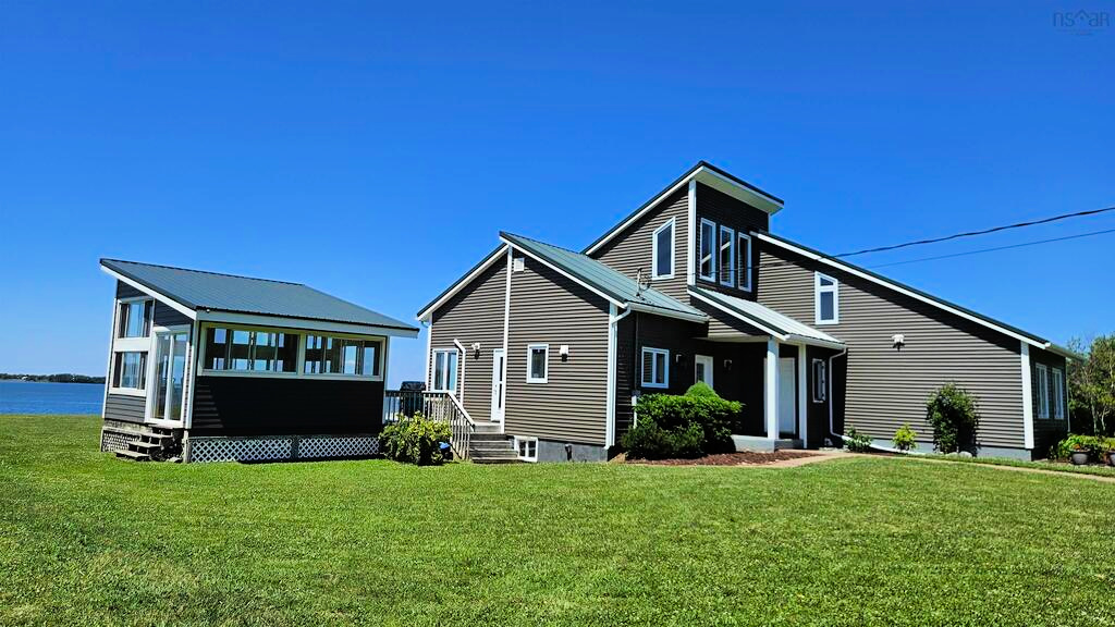 Sunrise Trail House from Driveway 39