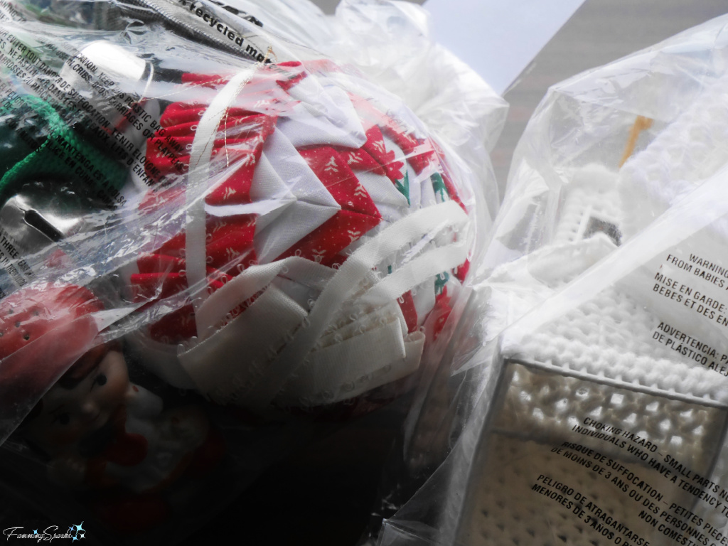Ornaments in Bagged Decor – Thrift Store Find   @FanningSparks