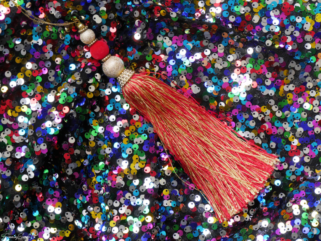 Silky Tassel Ornament on Tree – Thrift Store Find   @FanningSparks