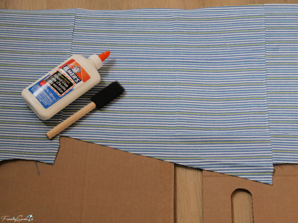 Attach Fabric to Cardboard with School Glue   @FanningSparks