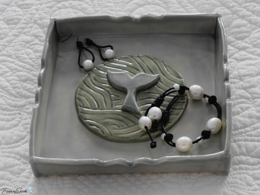 Whale Tail Motif on Ceramic Catchall Tray   @FanningSparks