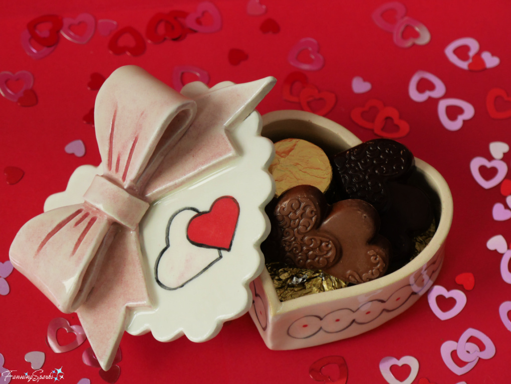 Ceramic Valentine’s Heart Box With Chocolates   @FanningSparks