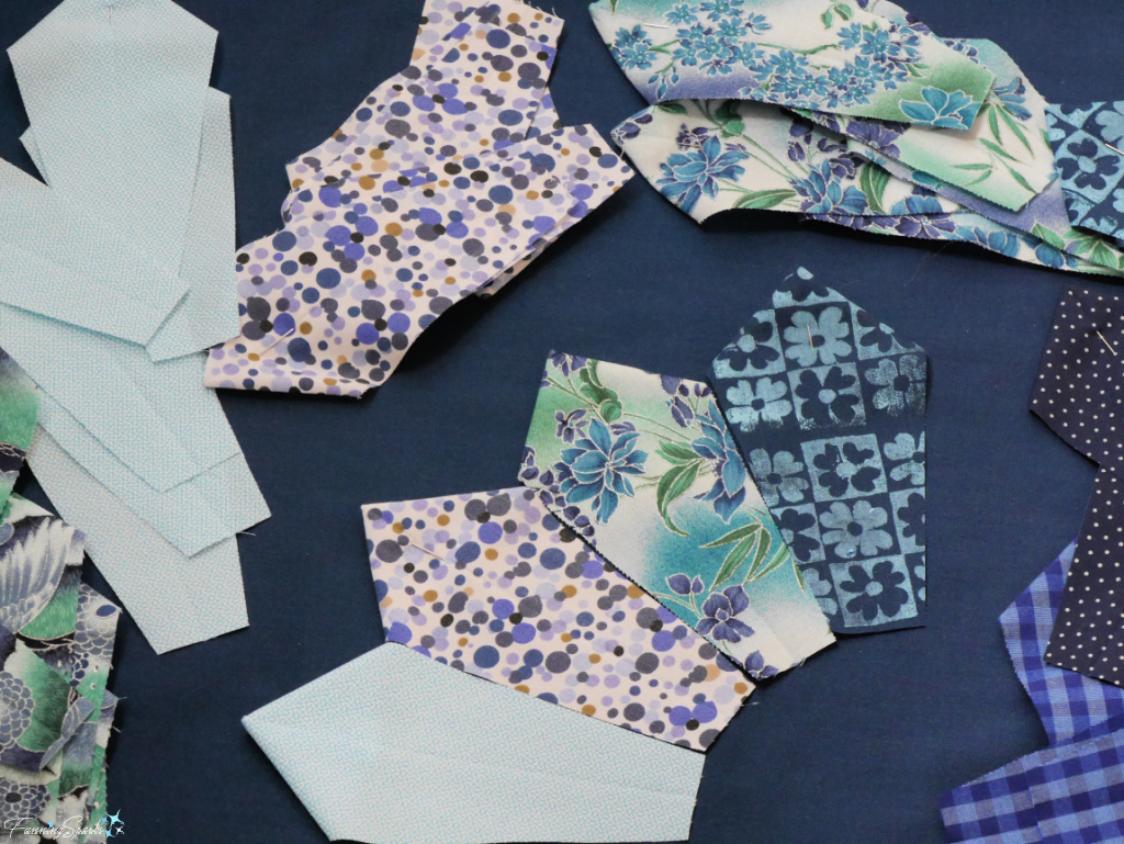 Laying Out Dresden Plate Blades in Semi-Circle Pattern   @FanningSparks