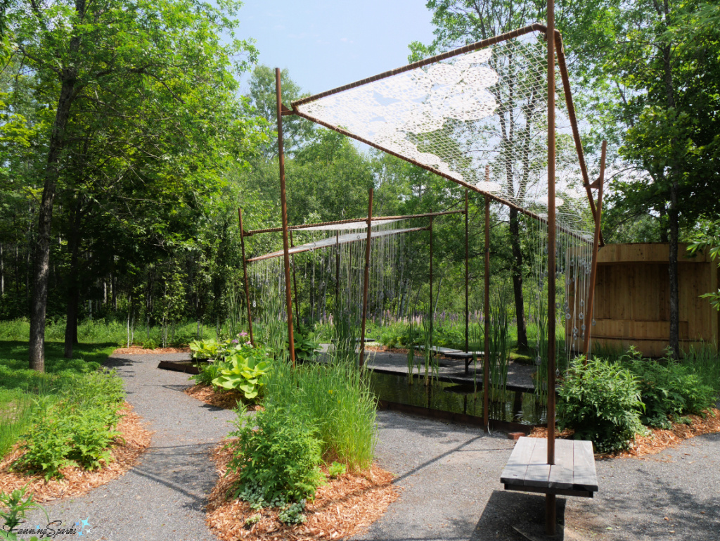 Bruissement d’ailes by Bernard Chapuis and Georges Vafias @FanningSparks