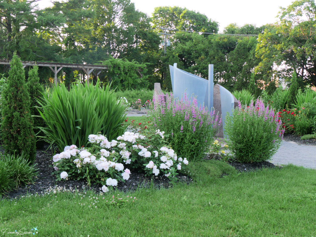 Display Garden at Jardin Botanique Roger-Van den Hende at Université Laval @FanningSparks