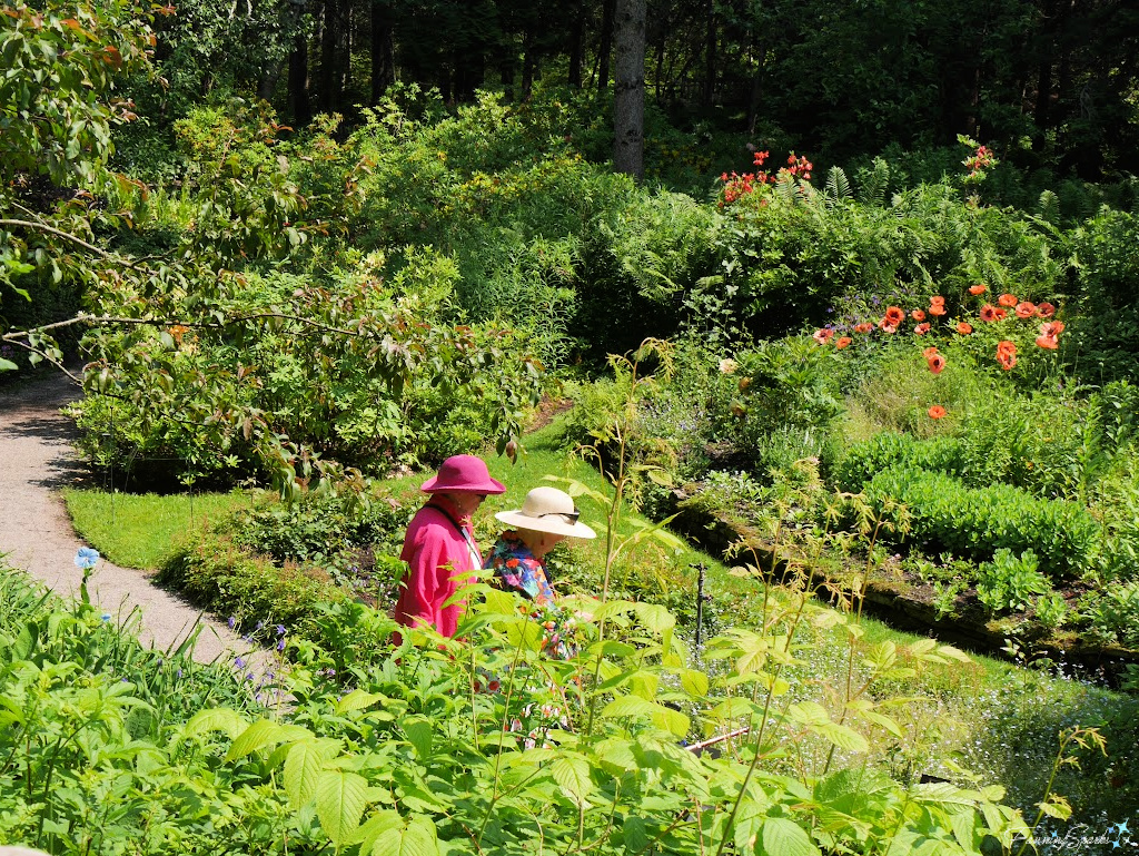 Garden Visitors at Reford Gardens in Grand-Métis Quebec @FanningSparks