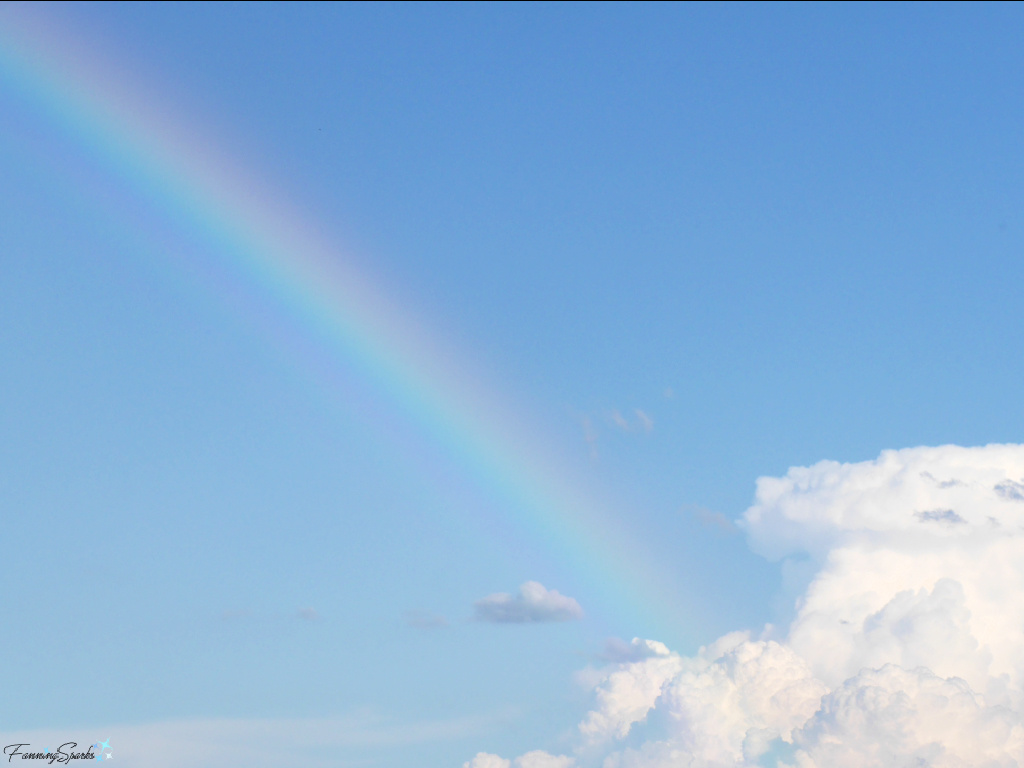 Rainbow with Sunlit Clouds   @FanningSparks