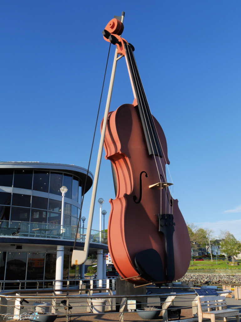 The Big Ceilidh Fiddle in Sydney Nova Scotia   @FanningSparks