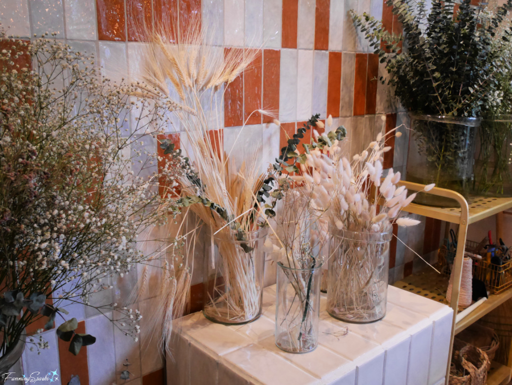 Dried Flower Display at Home Décor Shop in Montreal 1 @FanningSparks