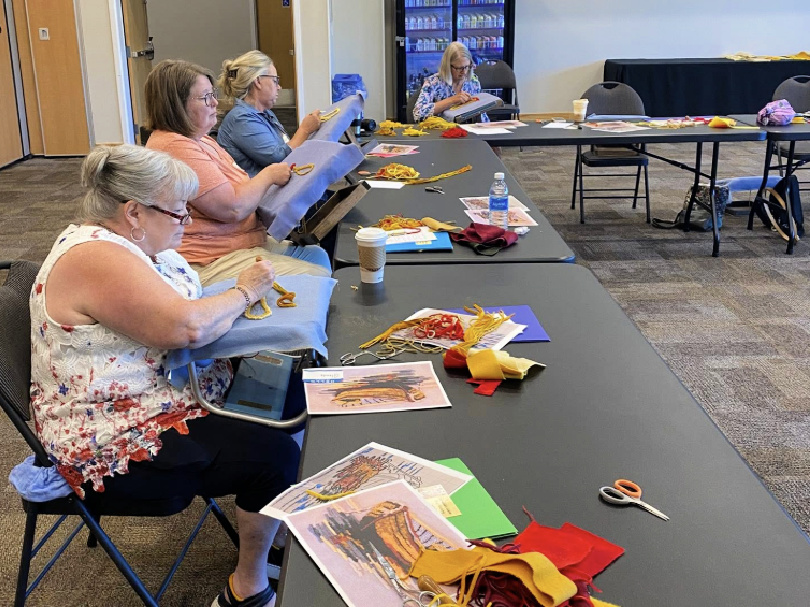Students at Periwinkle Laine Rug Hooking Workshop – from Facebook  
