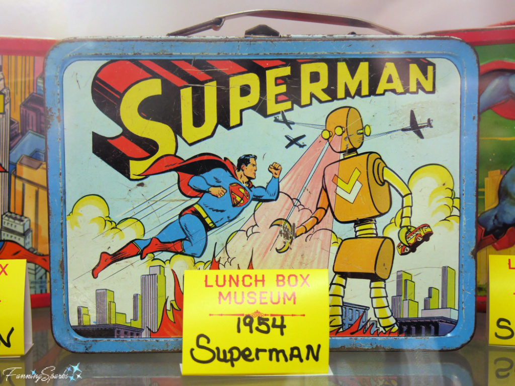 https://fanningsparks.com/wp-content/uploads/Superman-1954-Lunch-Box-jpg.jpg